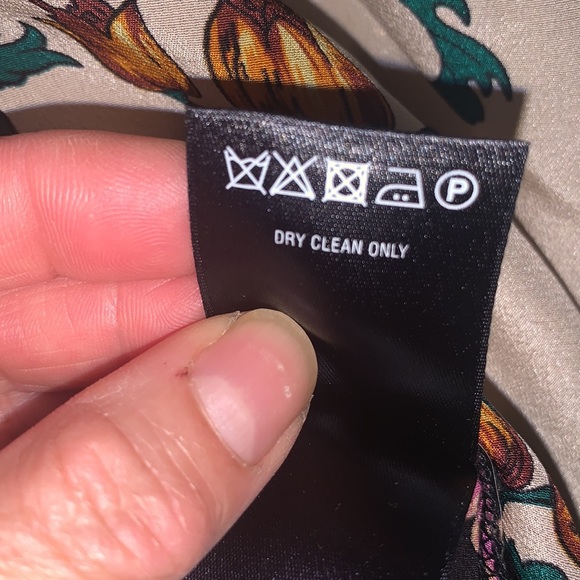 Silk floral tip from anthro - Picture 3 of 6